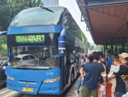 Bus Wisata TransJakarta Bertema ‘Skycraper’ jadi Incaran Warga