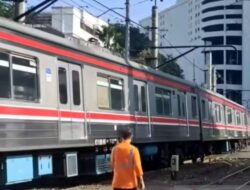 KRL Anjlok di WTC Mangga Dua, KAI Commuter Pindahkan Rangkaian Kereta