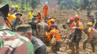 Pencarian Korban Longsor di Bandung Barat Masih Berlanjut, 4 Korban Belum Ditemukan