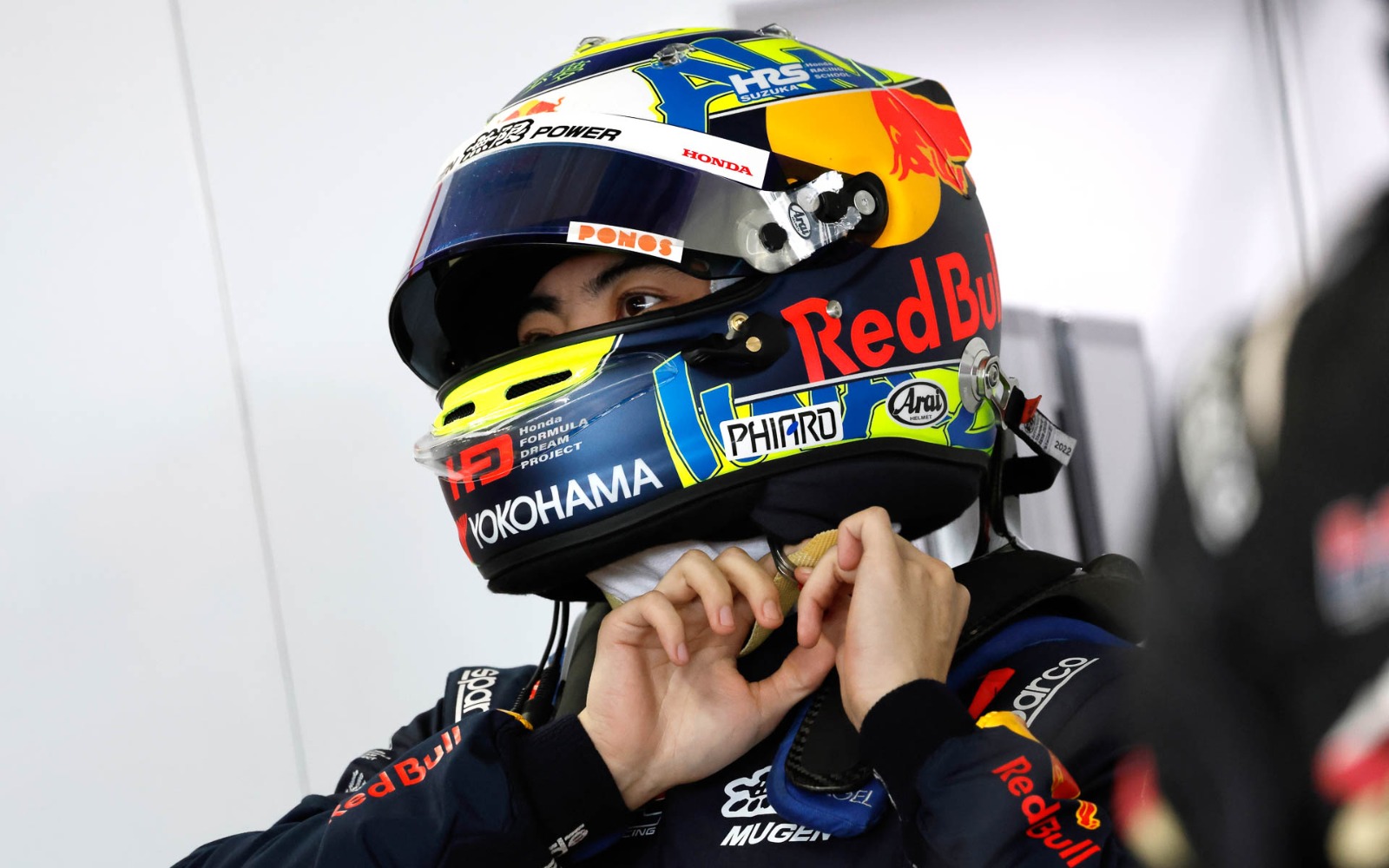 Pembalap Ayumu Iwasa akan Tampil Perdana di Sesi Latihan Bebas F1 Jepang 2024 - apakabar.co.id