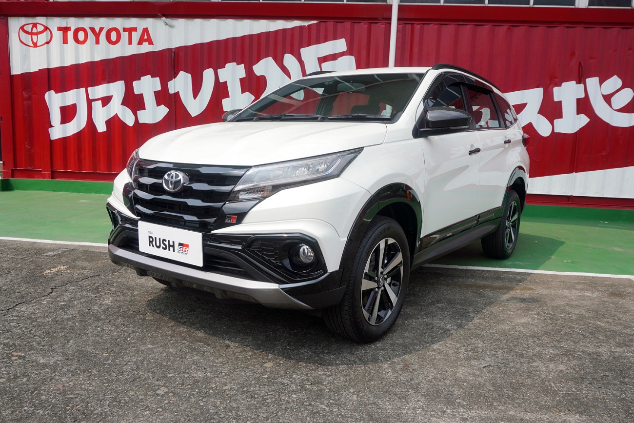 Toyota Segarkan Tampilan New Rush GR Sport, Makin Sporty dan Gagah - apakabar.co.id