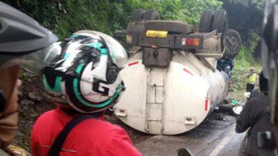 Truk Tangki Tabrak Pemotor di Cipatat, Tiga Orang Tewas