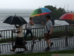 Hujan Sedang-Lebat Berpotensi Guyur Sejumlah Provinsi pada Kamis