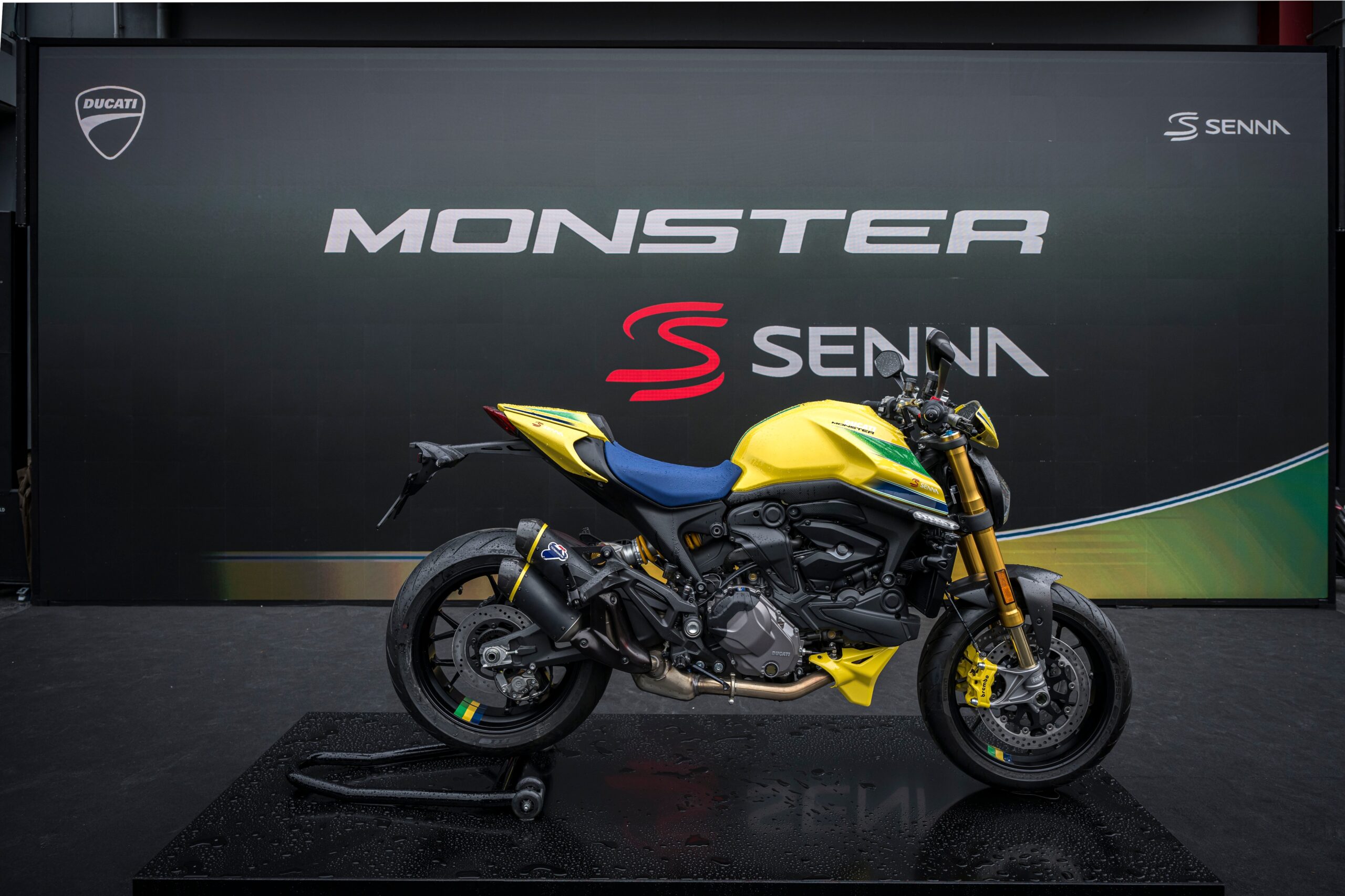 Ducati merilis Monster edisi khusus, bentuk penghormatan Ducati kepada pembalap Brazil, Ayrton Senna - apakabar.co.id