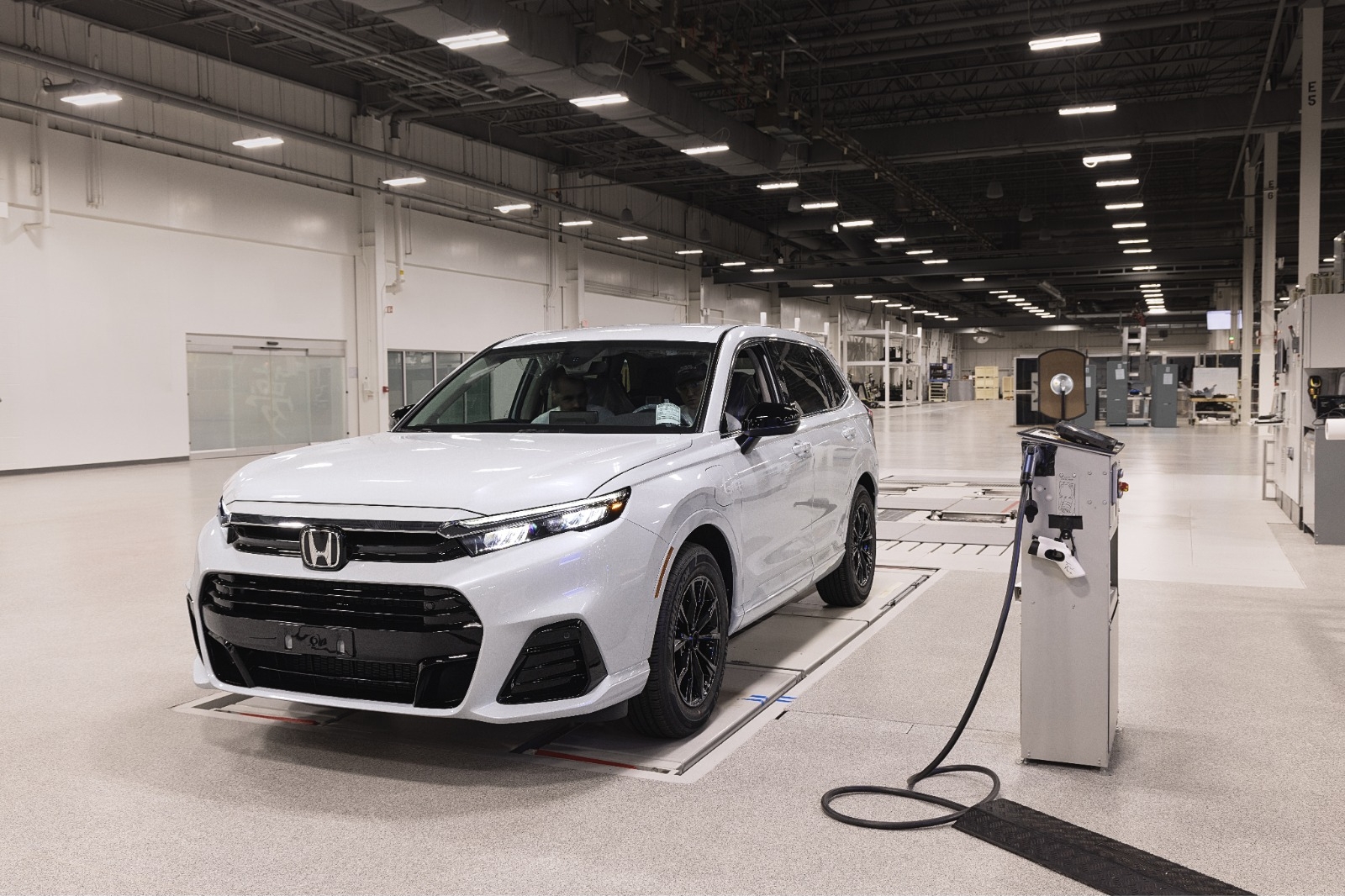 Honda memulai produksi massal CR-V bertenaga Hydrogen Fuel Cell Electric (e:FCEV) di Amerika Serikat - apakabar.co.id