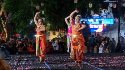Peringati Hari Yoga Internasional, Budaya India dan Indonesia Bersatu di Solo