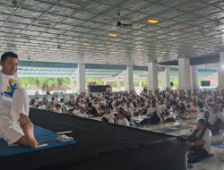 800 Peserta Ikuti Yoga Bersama di Pendopo Keraton Solo
