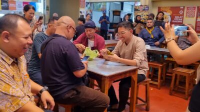 Diisukan Ikut Pilkada 2024, Mangkunegara X Blusukan di Pasar Gede Solo