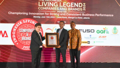 Mitsubishi Fuso meraih penghargaan Best Living Brands 2024 - apakabar.co.id