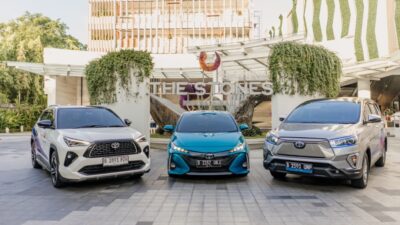 Toyota Hadirkan Kendaraan Elektrifikasi untuk Antar-Jemput Wisatawan di Bali