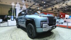 BYD memanfaatkan momentum ajang pameran GIIAS 2024 untuk memperkenalkan teknologi canggih E4 platform pada mobil Yangwang U8 - apakabar.co.id