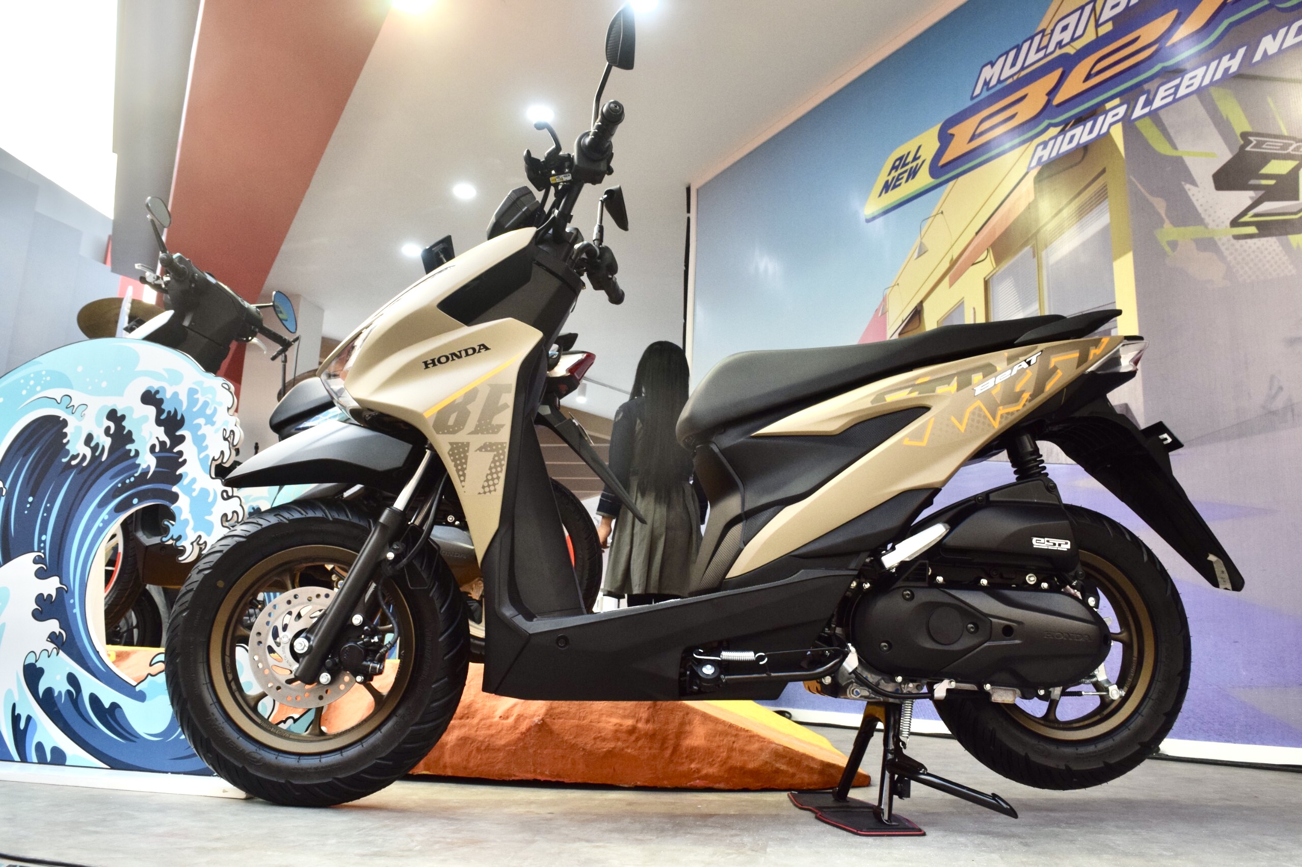 Wahana meluncurkan All New Honda BeAT di arena Jakarta Fair 2024 di JIexpo, Kemayoran, Jakarta, Sabtu (22/6). Apakabar.co.id