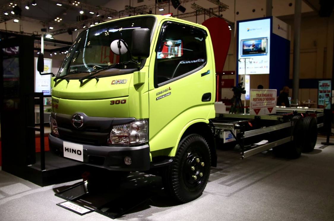 Hino 300 Series jadi primadona di GIIAS 2024 - apakabar.co.id