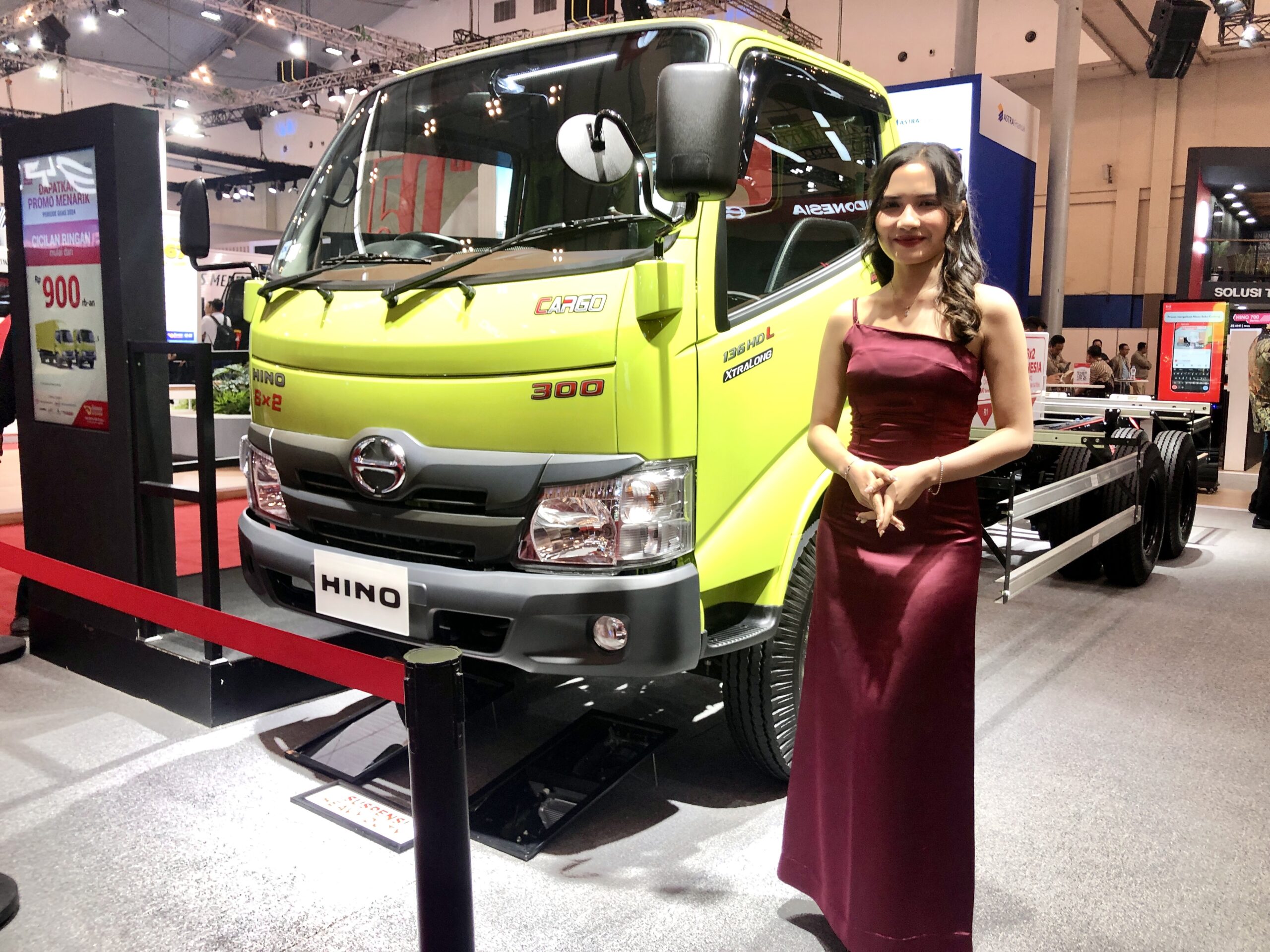 HMSI meluncurkan Hino 300 - 136 HDL 6x2 di GIIAS 2024, truk light duty pertama dan satu-satunya di Indonesia - apakabar.co.id