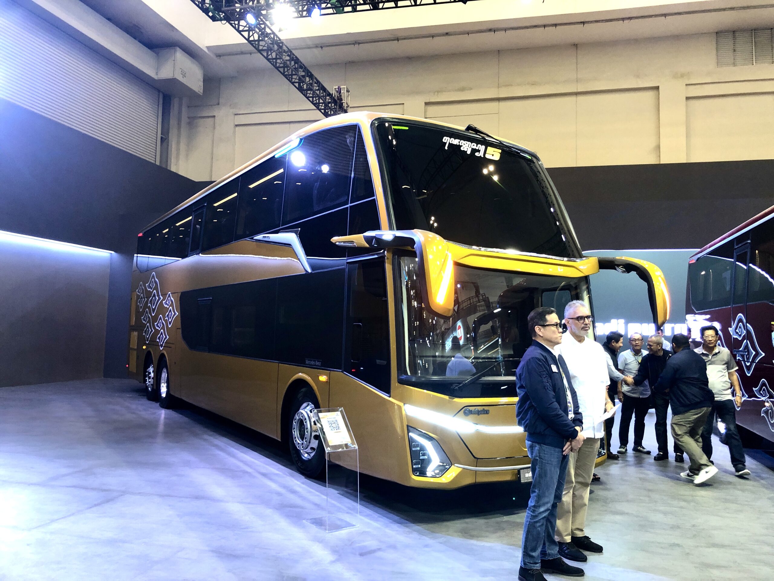 Karoseri Adiputro merilis Jetbus 5 SDD dengan sasis mercedes-benz O 500 2445 - apakabar.co.id/DF