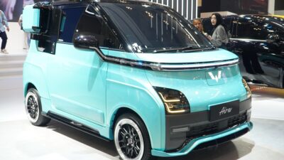 Penggunaan ornamen bodykit yang berada di sekeliling bodi untuk meningkatkan aura sporty - apakabar.co.id