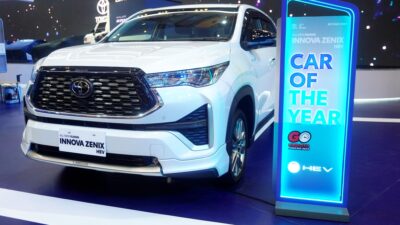 Toyota all new kijang innova zenix hev di giias 2024 - apakabar.co.id