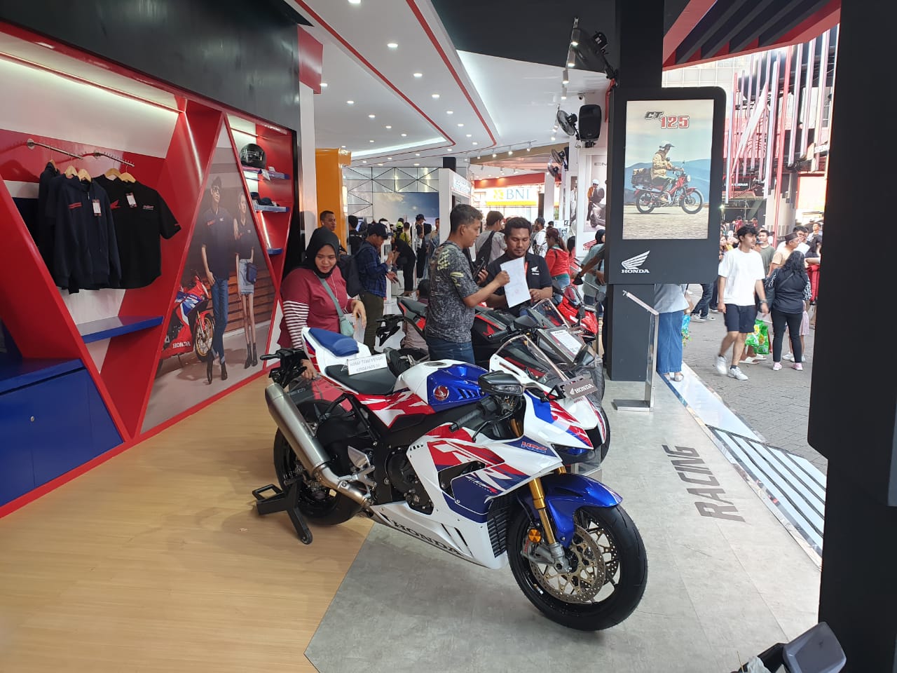 Wahana Honda Raih Penjualan 7.250 Unit Motor di Jakarta Fair 2024 - apakabar.co.id