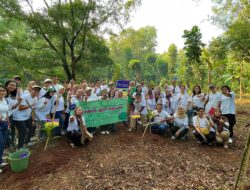 300 Bibit Pohon Khas Jakarta Ditanam di Hutan Kota Cilangkap Jakarta Timur