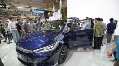 BYD M6 resmi diperkenalkan di GIIAS 2024 - apakabar.co.id