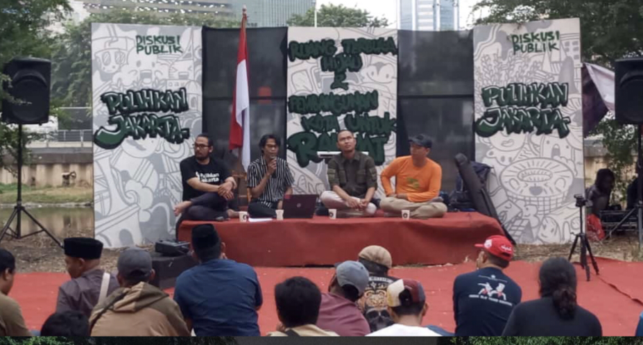 diskusi publik bertajuk “Ruang Terbuka Hijau dan Pembangunan Kota untuk Rakyat” yang diadakan di Waduk Melati, Tanah Abang, Sabtu (10/8) - apakabar.co.id