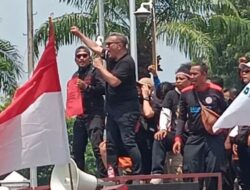 Demo Tolak Revisi RUU Pilkada, Mamat Alkatiri: Hanya Satu Kata, Lawan!