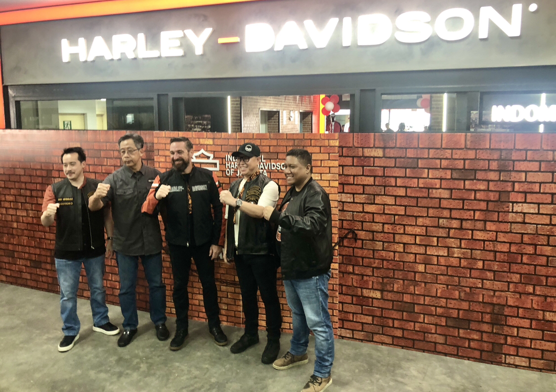 Prosesi peresmian pembukaan dealer Harley-Davidson di Wisma Indomobil - apakabar.co.id