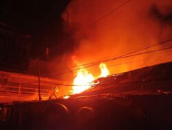 Api di Pasar Segiri Samarinda Hanguskan Belasan Kios, Penyebabnya Diselidiki