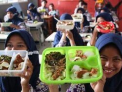 Makan Bergizi Gratis Diklaim Serap 1,5 Juta Tenaga Kerja