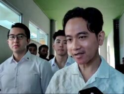 Gibran Bungkam soal Munculnya Poster ‘Gibran for Ketum Golkar’