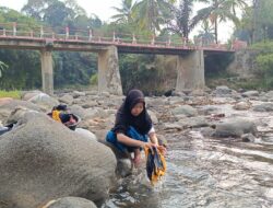 Warga Cibeber Cianjur Alami Kekeringan, Air Sungai jadi Pilihan