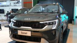 Apakabar.co.id - SUV subkompak andalan Kia ini mendapatkan pembaruan tampilan yang lebih modern dan sporty serta ragam fitur yang semakin canggih