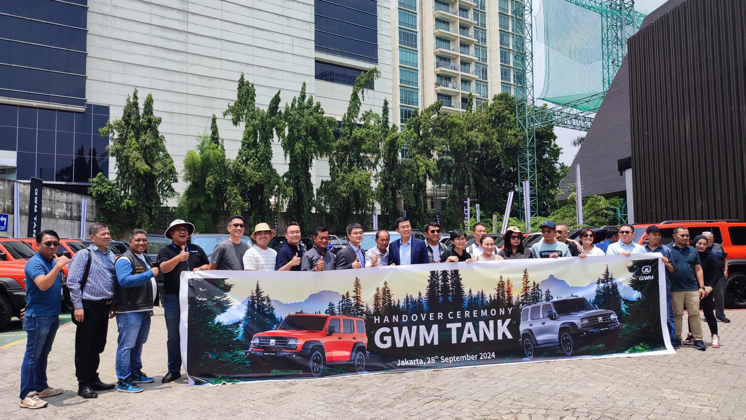 Handover Ceremony GWM Tank 300 HEV kepada 100 konsumen di Indonesia - apakabar.co.id