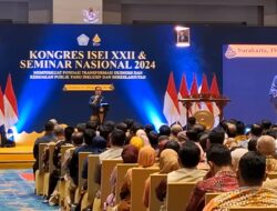 Jokowi Minta ISEI Desain Rencana dan Strategi Hilirisasi Rumput Laut 