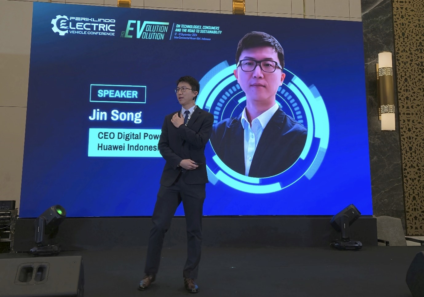 Jin Song, CEO Digital Power, PT. Huawei Tech Investment - apakabar.co.id