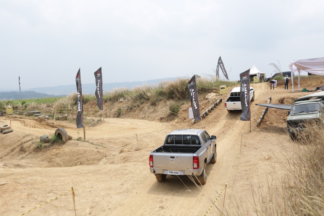 Mitsubishi All New Triton diuji di medan off-road - apakabar.co.id