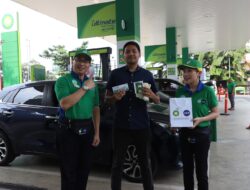 Sambut Hari Pelanggan, BP-AKR Bagikan Voucher Bensin hingga Minuman Gratis