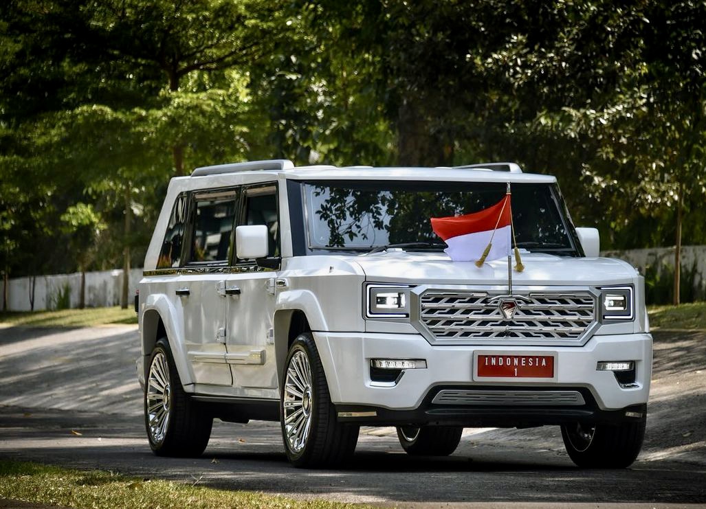 MV3 Maung Garuda Limousine dipakai untuk mobil kepresidenan Prabowo Subianto - apakabar.co.id