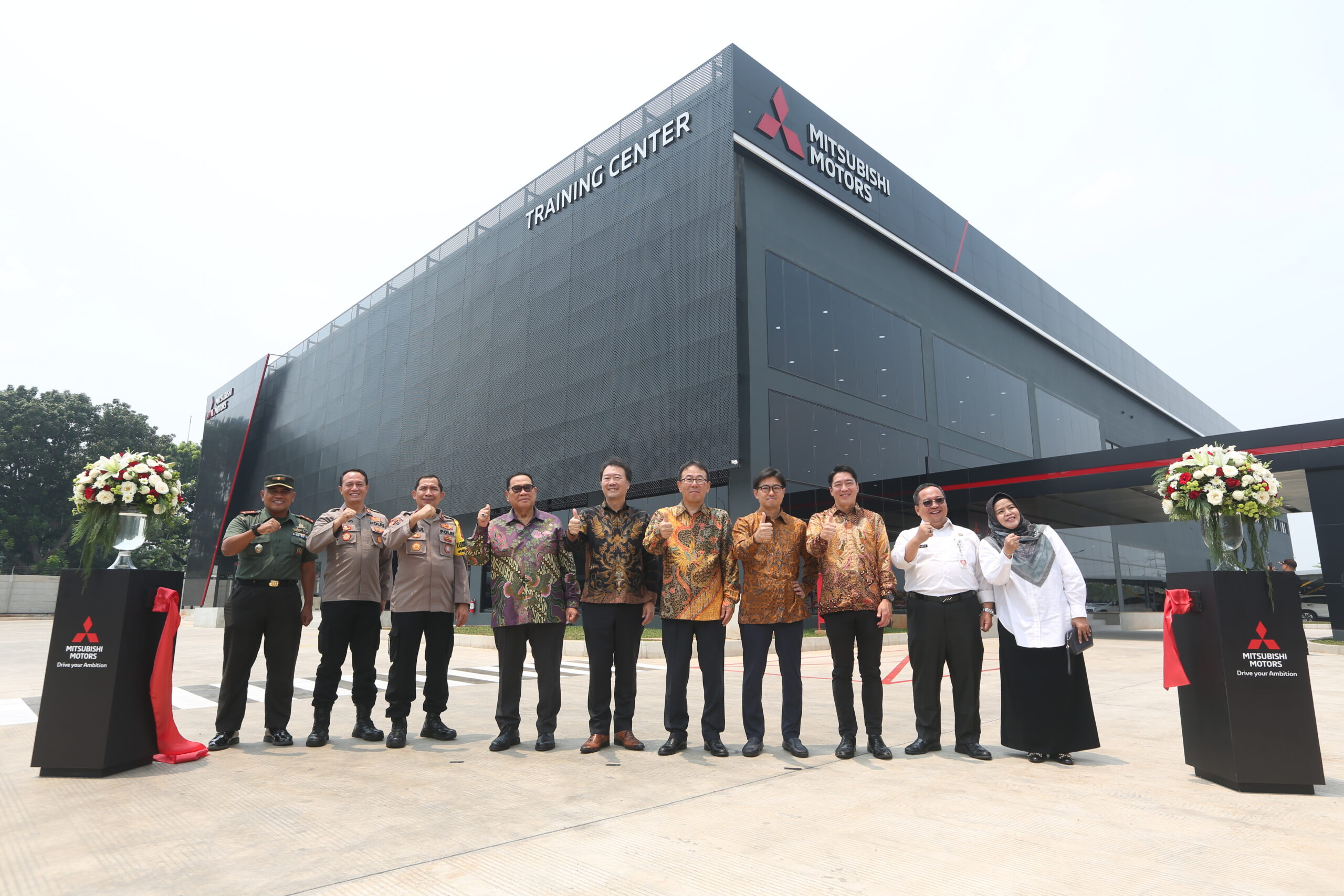 Prosesi peresmian Mitsubishi Motors Training Center di Bekasi - apakabar.co.id