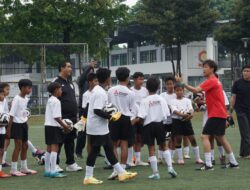 Trofi Piala AFF 2024 Singgah di Jakarta, Dimeriahkan Coaching Clinic Pemain Muda