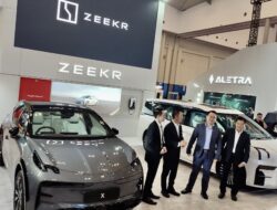 Zeekr Bawa 2 Mobil di GJAW 2024, Harganya Bukan untuk Kaum Mendang-Mending