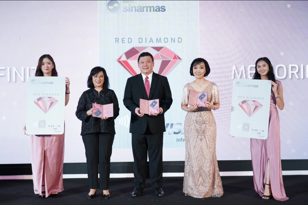 Bank Sinarmas meluncurkan kartu kredit Red Diamond untuk nasabah prioritas - apakabar.co.id