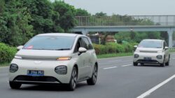 Sebanyak 3 unit Wuling Cloud EV ikut serta dalam acara PLN Mobile EVenture - apakabar.co.id