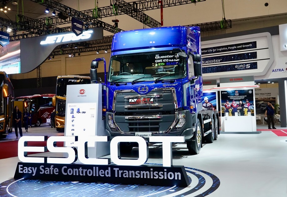 Truk Quester ESCOT yang diluncurkan UD Trucks pada GIIAS 2024 adalah truk inovatif yang tangguh dengan transmisi otomatis ESCOT atau Easy and Safe Controlled Transmission - apakabar.co.id