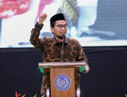 Ustaz Adi Hidayat Dikabarkan jadi Pengganti Gus Miftah, Ini Profil Lengkapnya