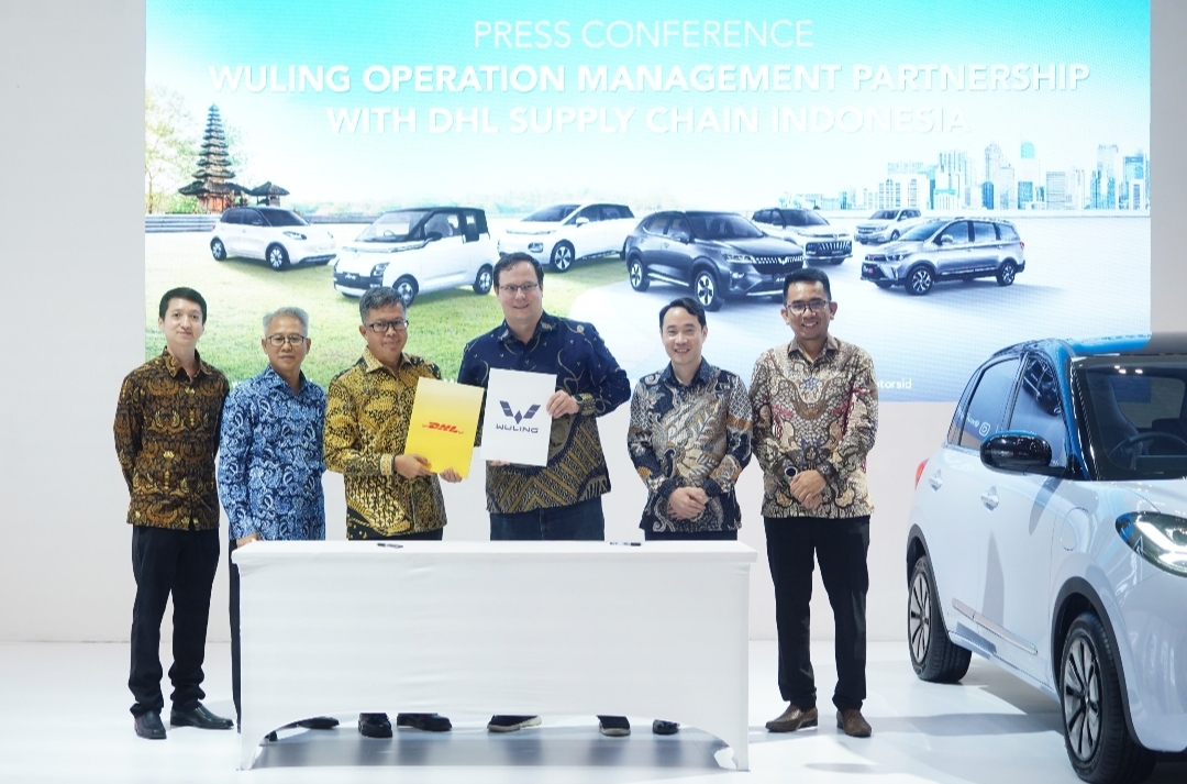 Wuling bermitra dengan DHL Supply Chain Indonesia Dalam Manajemen Kesediaan suku Cadang - apakabar.co.id