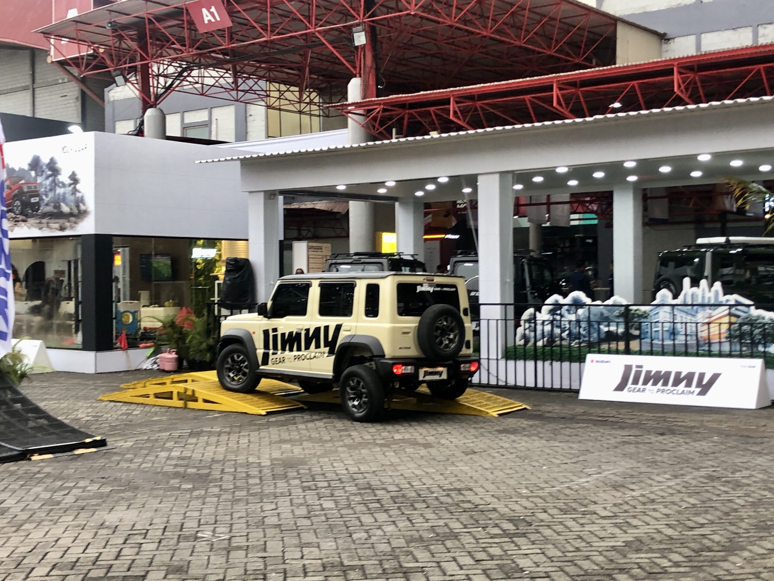 Arena Jimny Adventure Experience di IIMS 2025 - apakabar.co.id