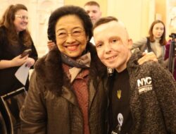 Megawati Temui Anak Korban Perang Palestina dan Ukraina di Roma