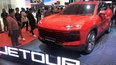 PT Jetour Motor Indonesia memperkenalkan tiga warna baru Jetour Dashing di IIMS 2025 - apakabar.co.id