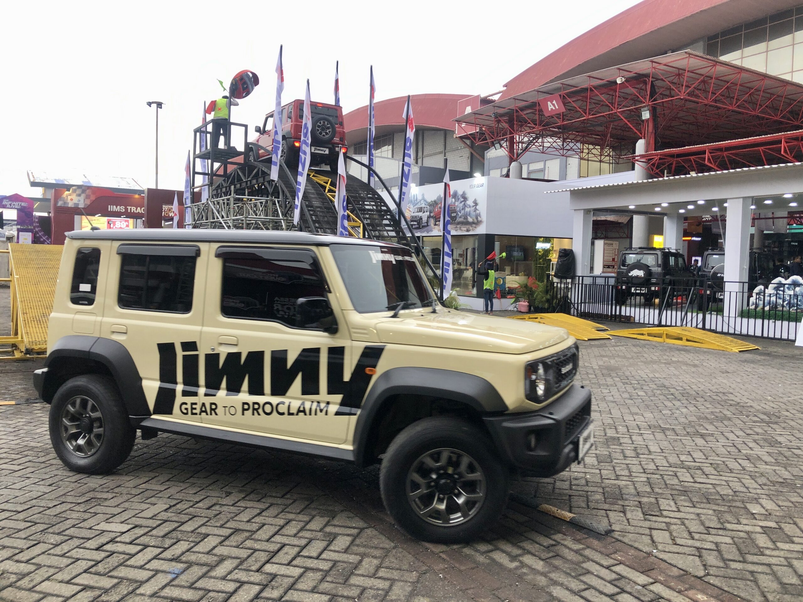 Suzuki hadirkan arena Jimny Adventure Experience dengan tantangan yang seru di IIMS 2025 - apakabar.co.id